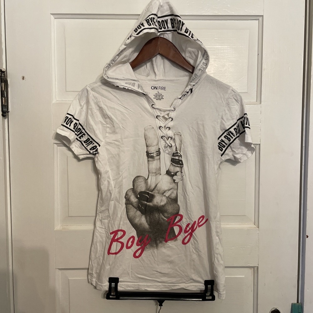 On Fire‎ Juniors Large White Hooded Boy Bye T-shirt Peace Sign Laced Front